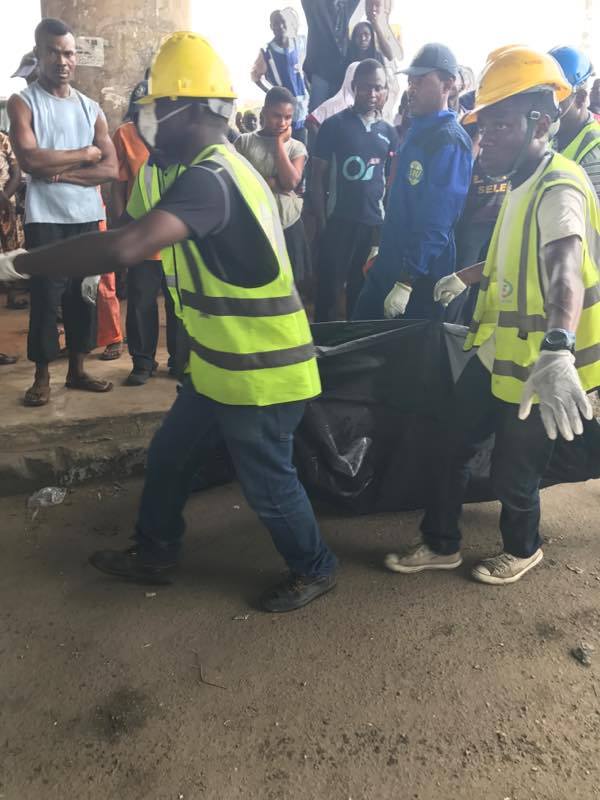 BLACK FRIDAY!!! how over Speeding 'Danfo' Driver Kills Heavily Pregnant Woman, Fish Seller in Lagos [Photos]