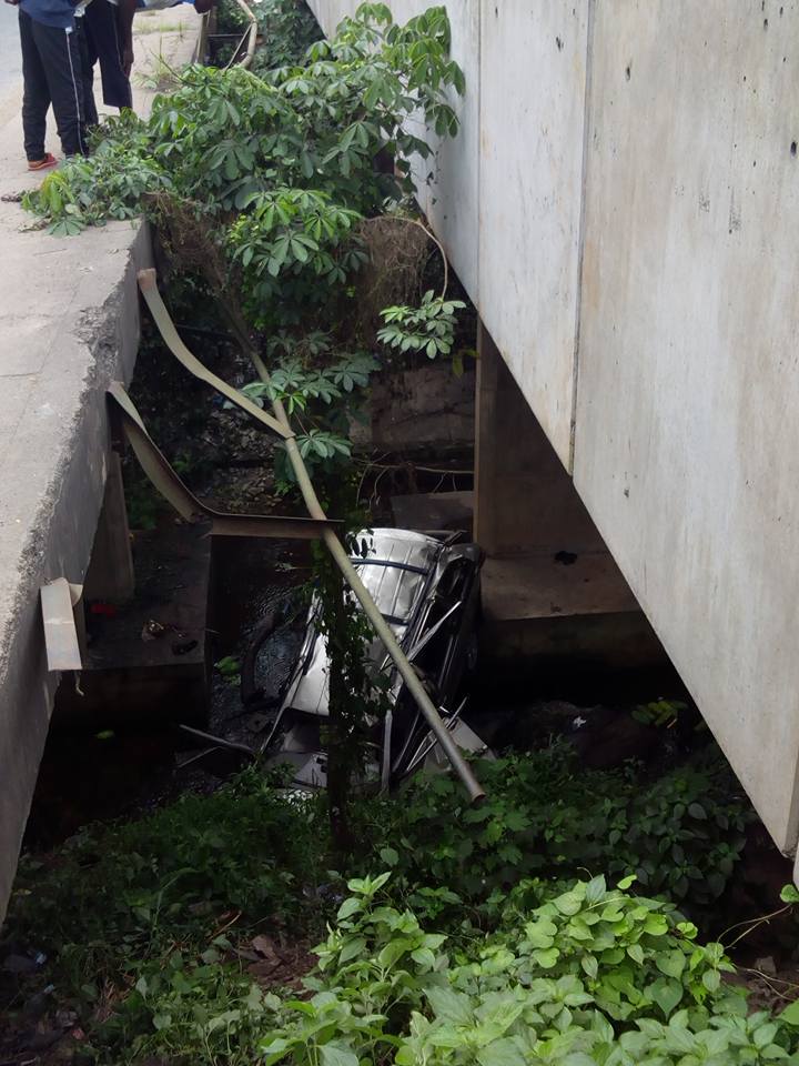 All Passengers Confirmed Dead As A Vehicle Falls Into A Ditch [Photos]