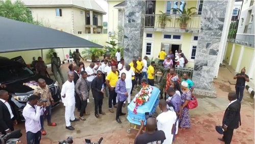 Money Rains Like A River At Nigerian Big Boy Escoba Smith’s Father’s Burial In Abia [Photos]