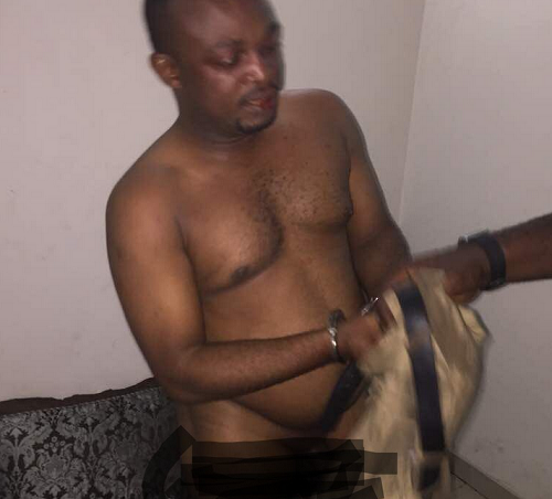 Husband Exposes Man Cheating With His Pregnant Wife In A Hotel [+18 Photos]