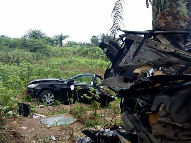 Man miraculously walks Out Unharmed after His Car Crashed into a Tree, Splitting into Two in Delta [Photos]