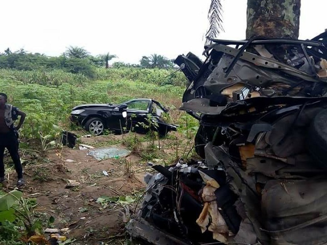 Man miraculously walks Out Unharmed after His Car Crashed into a Tree, Splitting into Two in Delta [Photos]