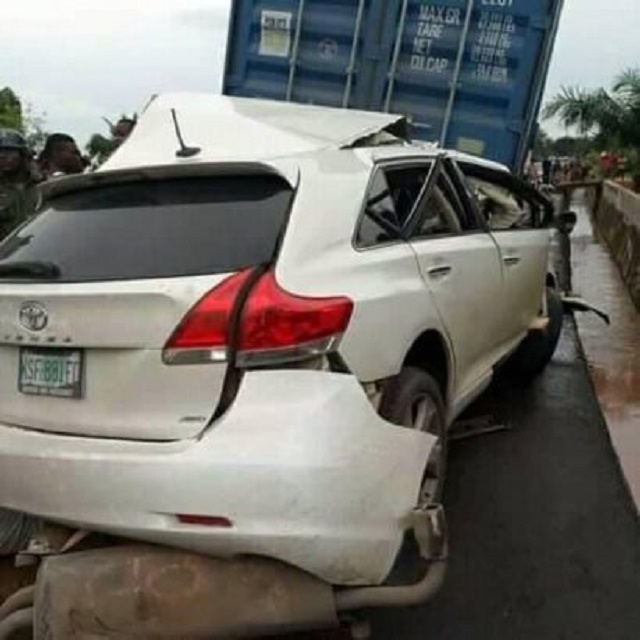 FUTO final year student identified as Uwakwe Jennifer, reportedly died in an accident which occurred