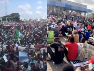 #EndSARS: Lekki Protesters Continues Their Protest Despite 24-Hour [Photos]