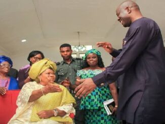 Oyo State Governor Seyi Makinde loses mother