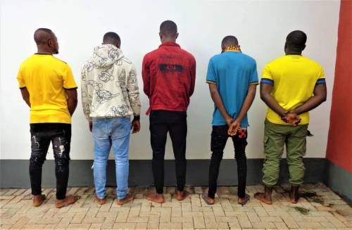 EFCC Arrests 10 Suspected YAHOO Boys In Enugu