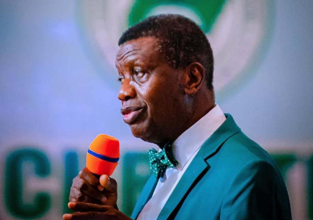 Pastor Adeboye Shares Shocking Experience With an Obsessed Woman Who Threatened to K!ll his Wife